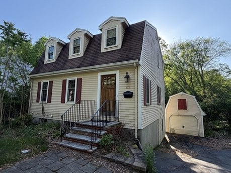83 Seaver St