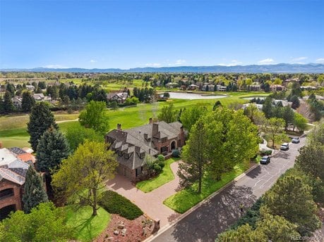 77 Glenmoor Dr