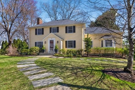 15 Standish Cir
