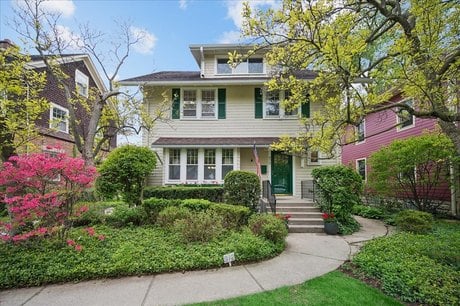 972 Elm St