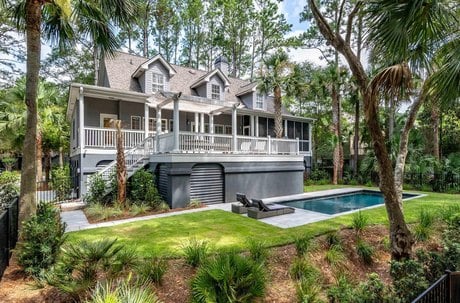 252 Governors Dr