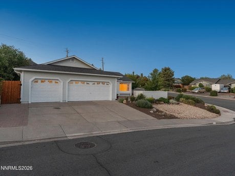 695 Kane Ct
