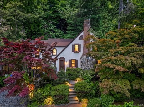 77 Edgemont Rd