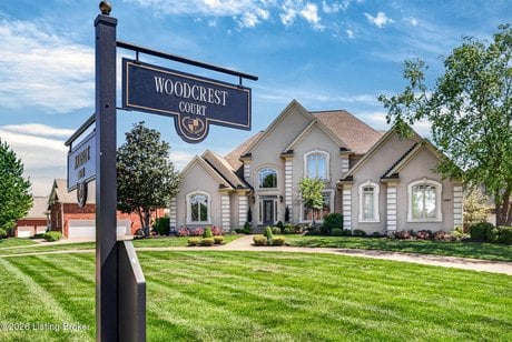2801 Woodcrest Ct