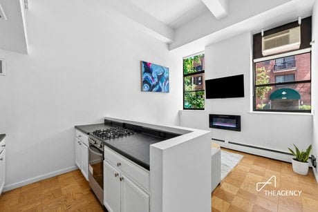 350 E 62nd St Apt 1M