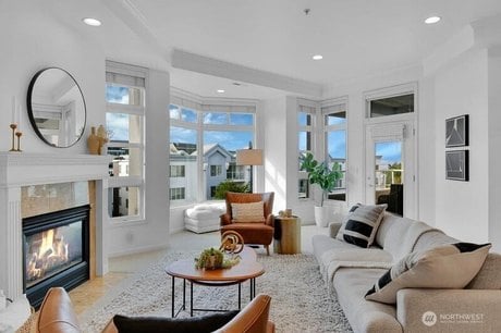520 6th Ave Apt 4003
