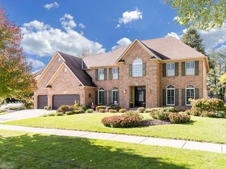 4029 Broadmoor Cir