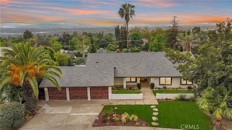 3948 Park Vista Dr