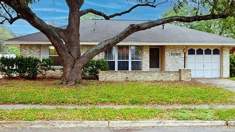 5058 Galahad Dr