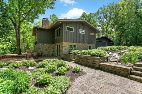 4001 Huntingdon Dr