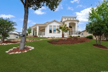 505 Persimmon Trl