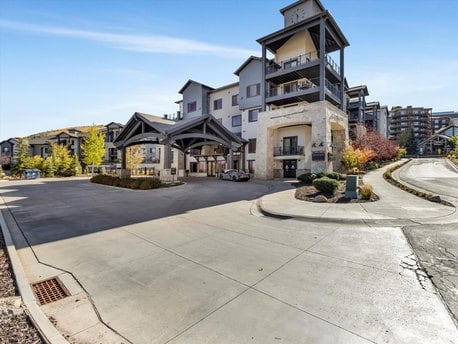 2669 Canyons Resort Dr Unit 310