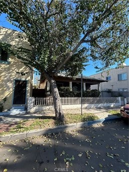 828 Maine Ave