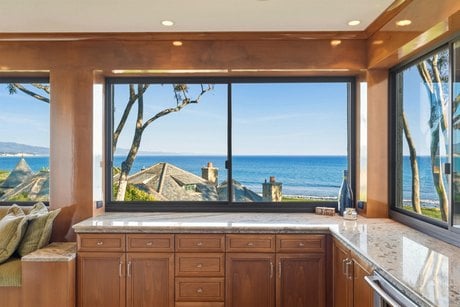 36 Seaview Dr