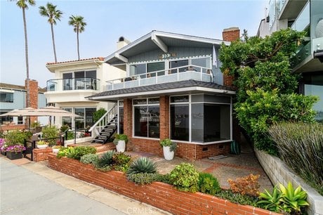 302 S Bay Front