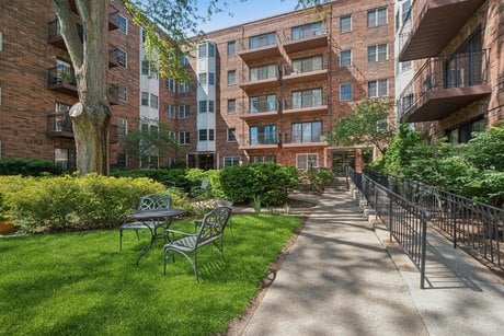 1501 Oak Ave Apt 102