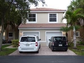 4972 SW 35th Ter