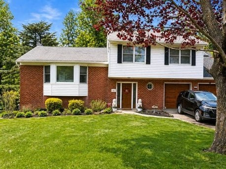 221 Falmouth Rd