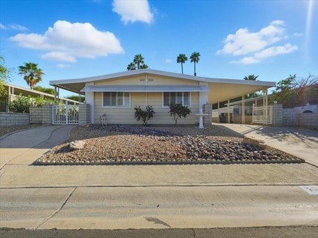 73461 Adobe Springs Dr