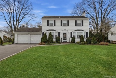 8 Andover Ct