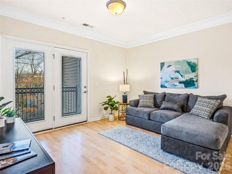 726 Appeldoorn Cir