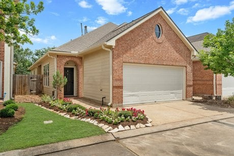 917 Sweet Pine Dr
