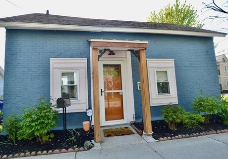105 Lafountain St