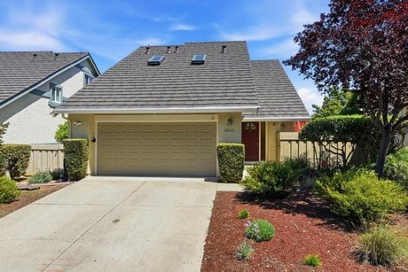 10112 Adelheid Ct