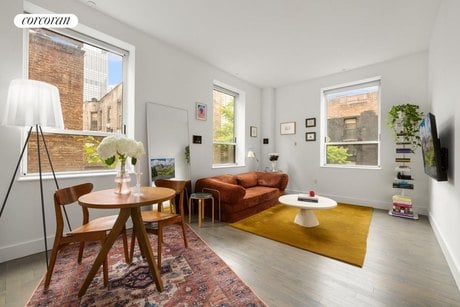 416 W 52nd St Apt 526