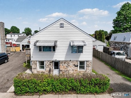 50 Victory St