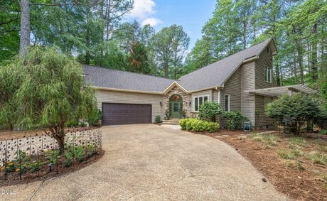 4 Hunters Green Ct