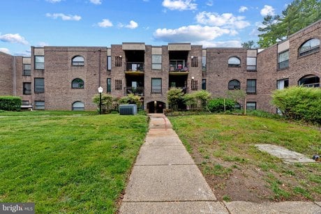 7 Silverwood Cir Apt 3