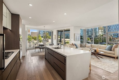 188 Bellevue Way NE Unit 311