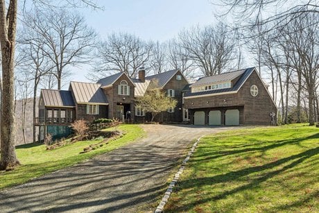 114 Oakridge Way