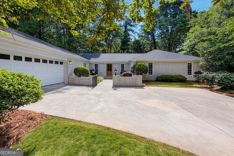 4296 Huntington Cir