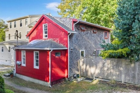 5 Bowser Ct