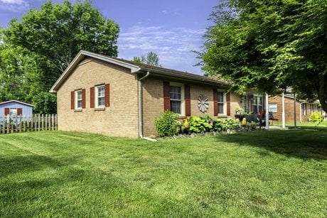 843 Kingsway Dr