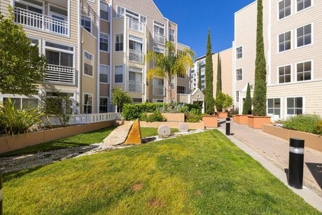 550 Ortega Ave Apt A214