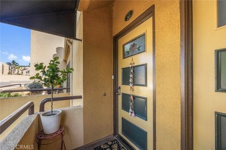 25712 Le Parc Unit 20