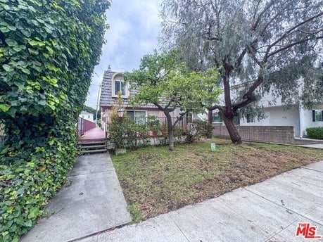 2410 Ocean Park Blvd
