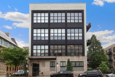 1918 S Michigan Ave Apt 307