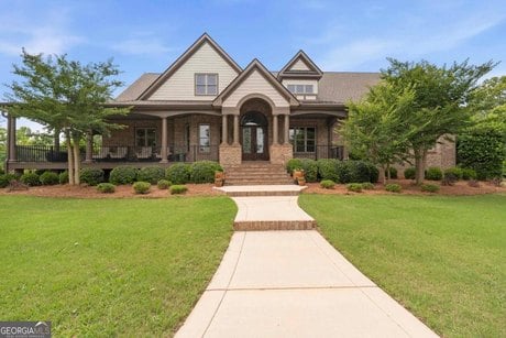 1090 White Oak Way