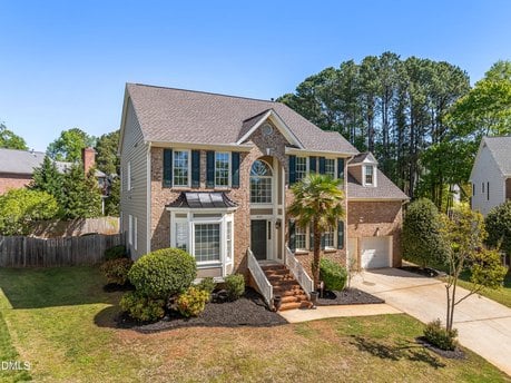 805 Cricketfield Ln