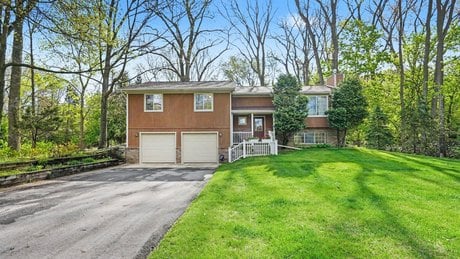 442 W Delhi Rd