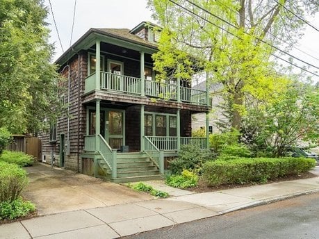 92 Chilton St