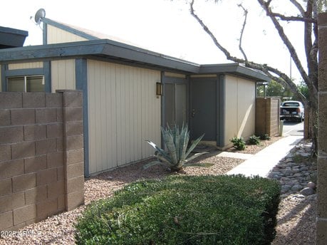 834 S Casitas Dr Apt B