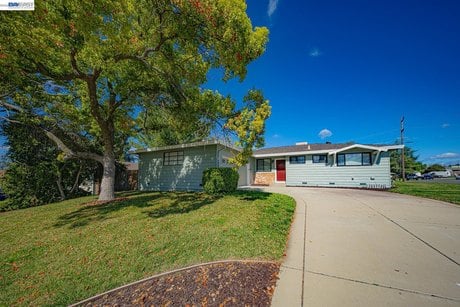 141 McKiernan Dr