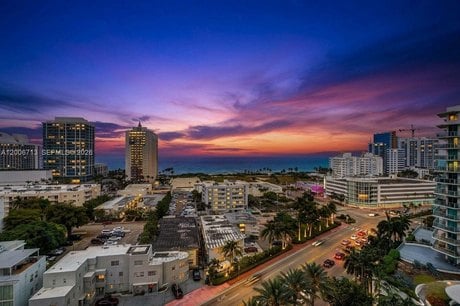 6770 Indian Creek Dr Apt 14C
