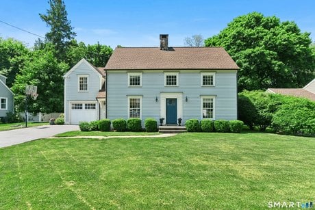 8 Glenwood Dr