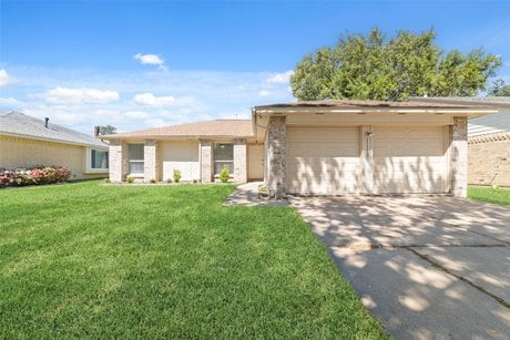 13502 Wells River Dr